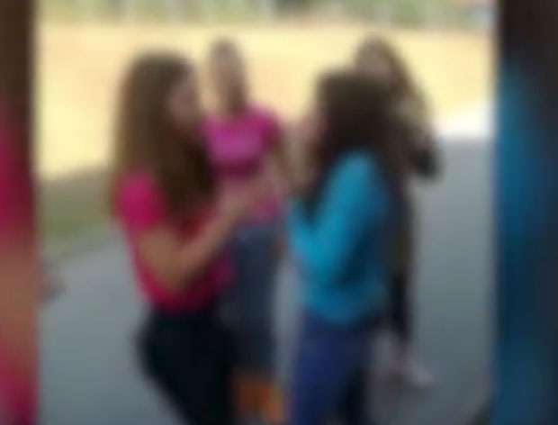 Николину (16) нико није тукао, она је малтретирала моју ћерку: Огласио се човек којег су оптужили да је заједно са оцем пребио девојчицу